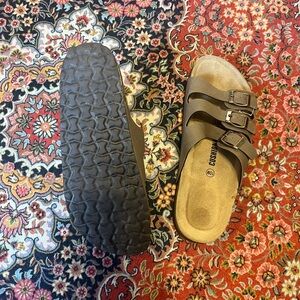 Cushionaire sandals, only worn once!